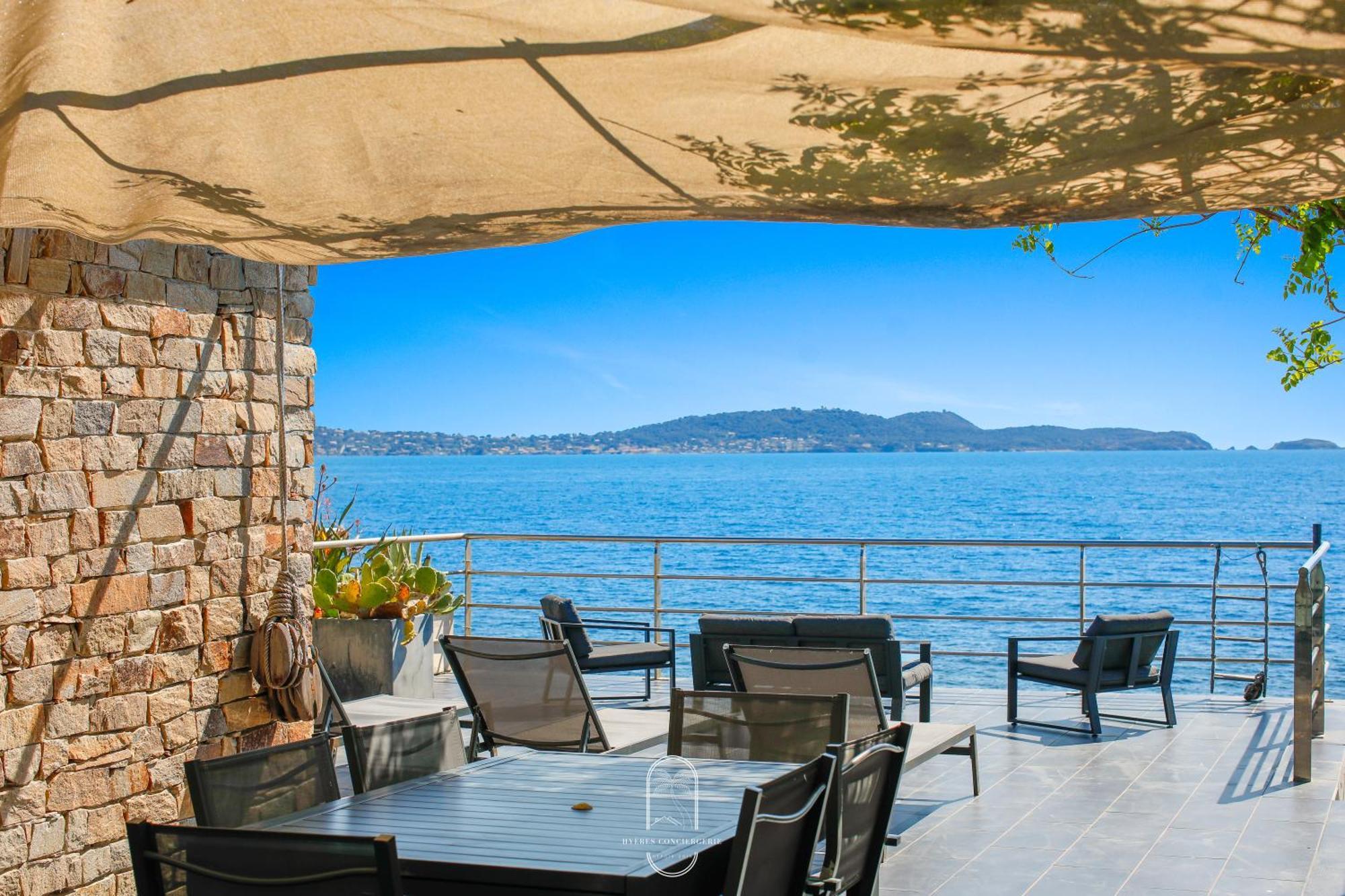 Maison Sur L'Eau-Hyeres-Almanarre-Parkings Clim Wifi By Hc Eksteriør bilde