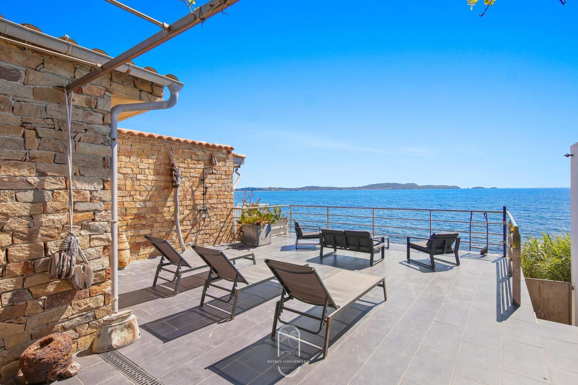 Maison Sur L'Eau-Hyeres-Almanarre-Parkings Clim Wifi By Hc Eksteriør bilde