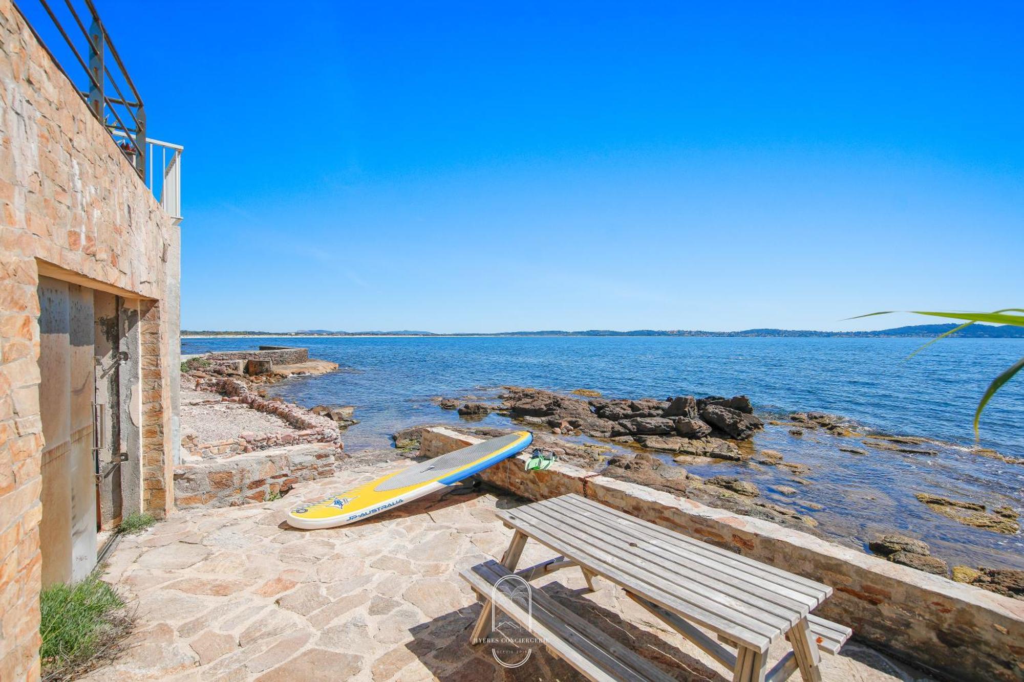Maison Sur L'Eau-Hyeres-Almanarre-Parkings Clim Wifi By Hc Eksteriør bilde